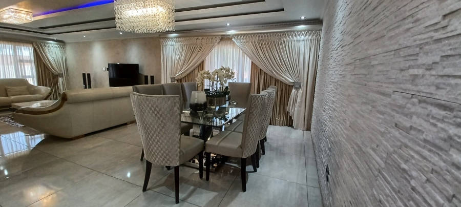 5 Bedroom Property for Sale in Eagles Crest Limpopo