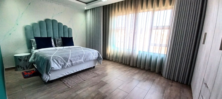 5 Bedroom Property for Sale in Eagles Crest Limpopo