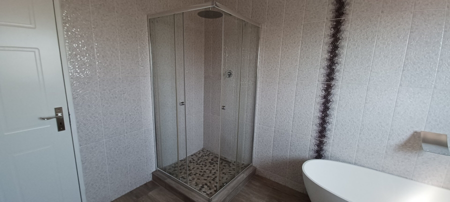 5 Bedroom Property for Sale in Eagles Crest Limpopo