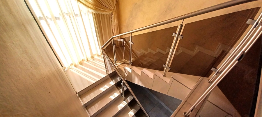 5 Bedroom Property for Sale in Eagles Crest Limpopo