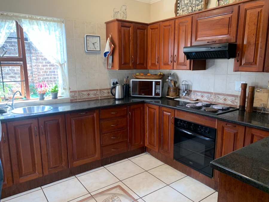 3 Bedroom Property for Sale in Tzangeni Limpopo