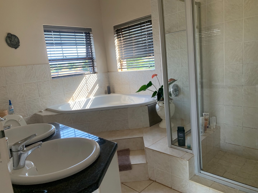 3 Bedroom Property for Sale in Tzangeni Limpopo