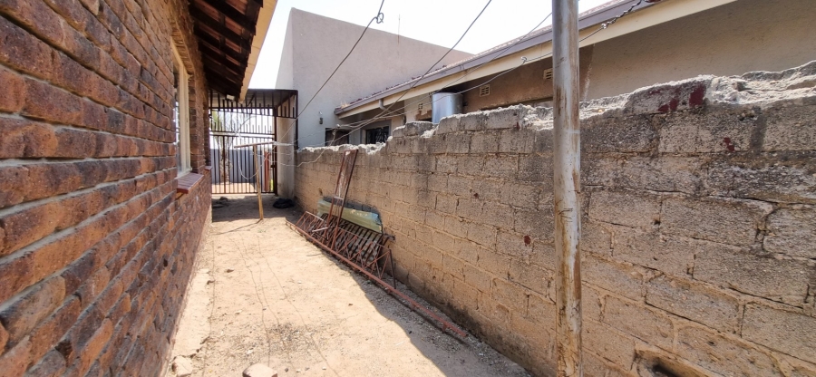 3 Bedroom Property for Sale in Westenburg Limpopo