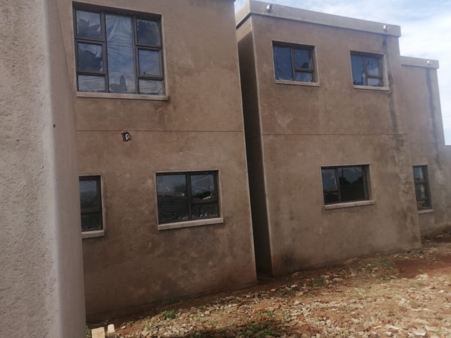 5 Bedroom Property for Sale in Lebowakgomo Limpopo