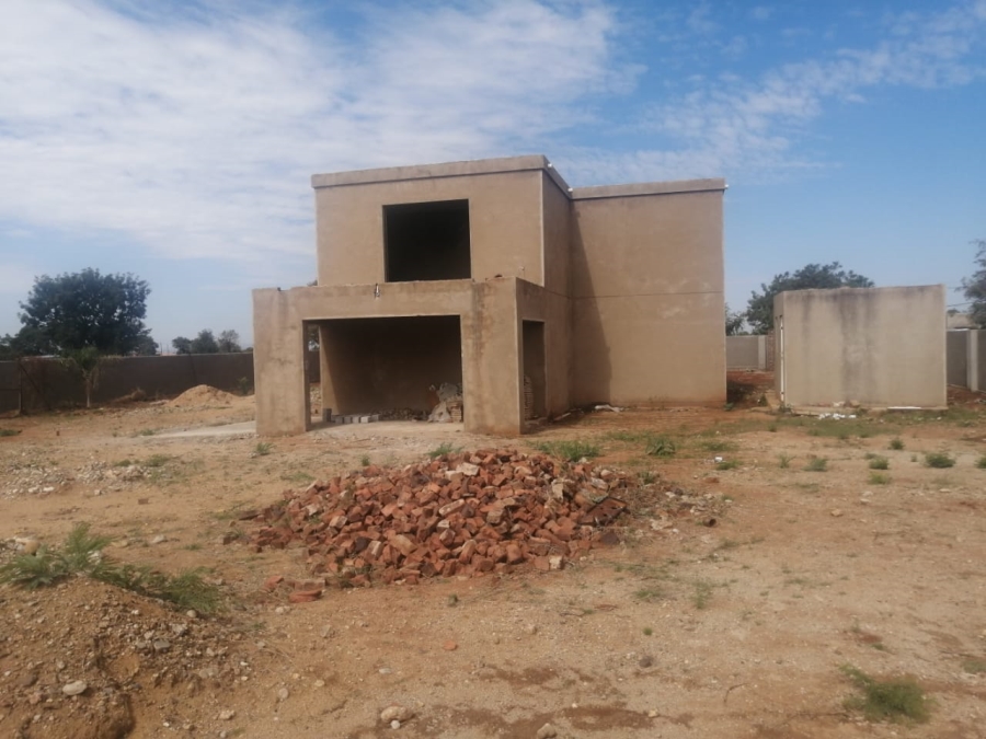 5 Bedroom Property for Sale in Lebowakgomo Limpopo