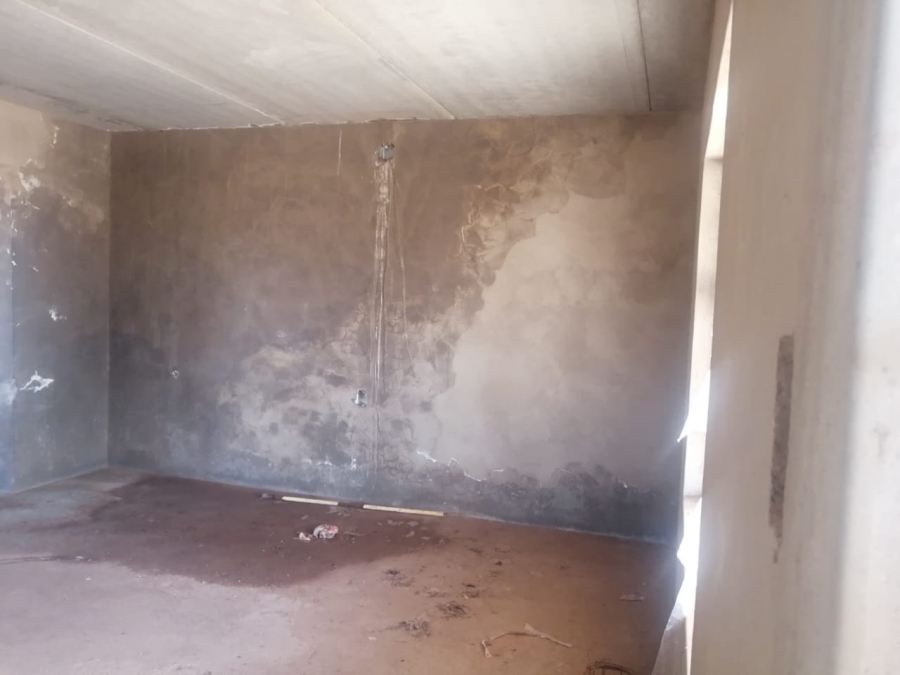 5 Bedroom Property for Sale in Lebowakgomo Limpopo