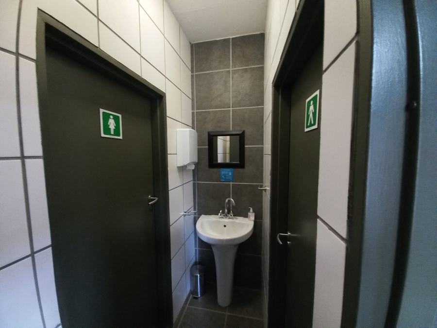 To Let Commercial Property for Rent in Bendor Limpopo