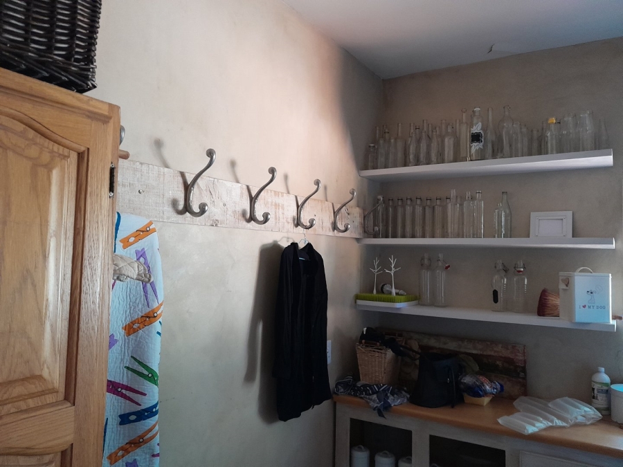 5 Bedroom Property for Sale in Chroompark Limpopo