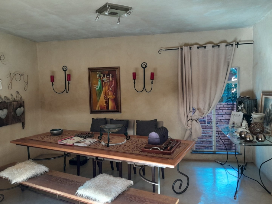 5 Bedroom Property for Sale in Chroompark Limpopo