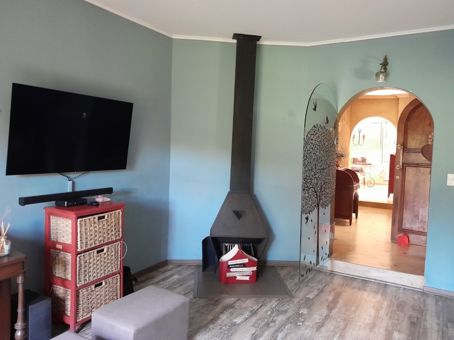 5 Bedroom Property for Sale in Chroompark Limpopo