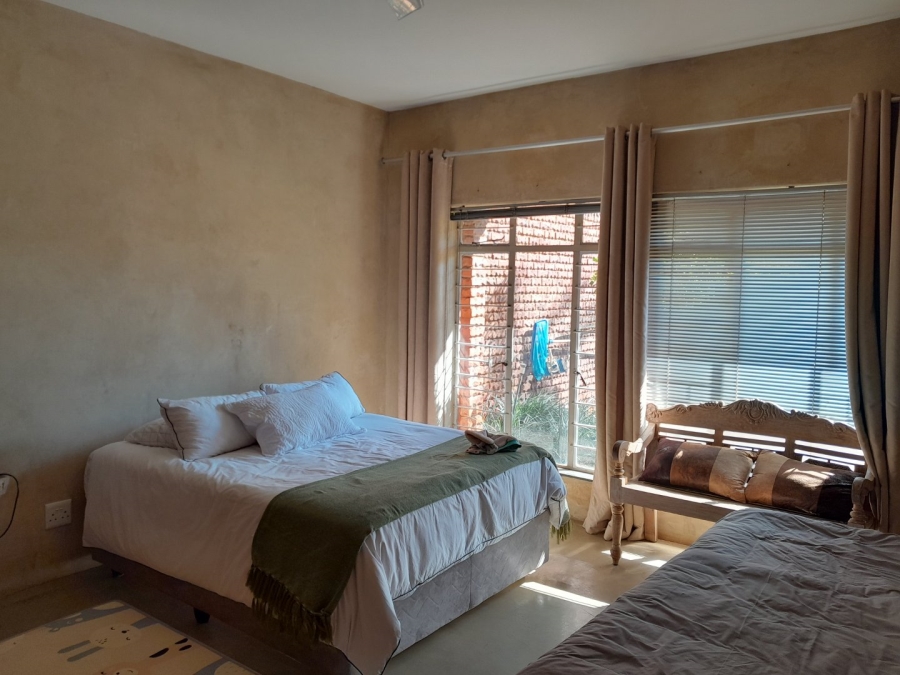 5 Bedroom Property for Sale in Chroompark Limpopo