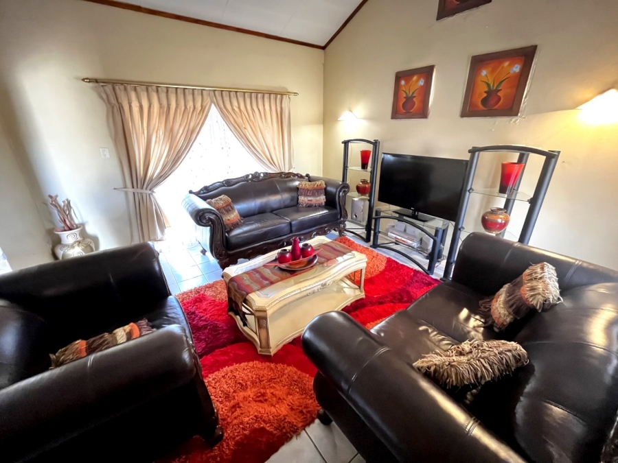 4 Bedroom Property for Sale in Fauna Park Limpopo