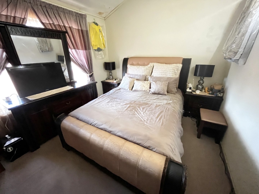 4 Bedroom Property for Sale in Fauna Park Limpopo