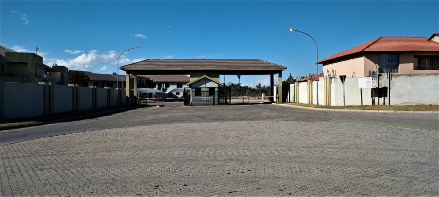 1 Bedroom Property for Sale in Penina Park Limpopo