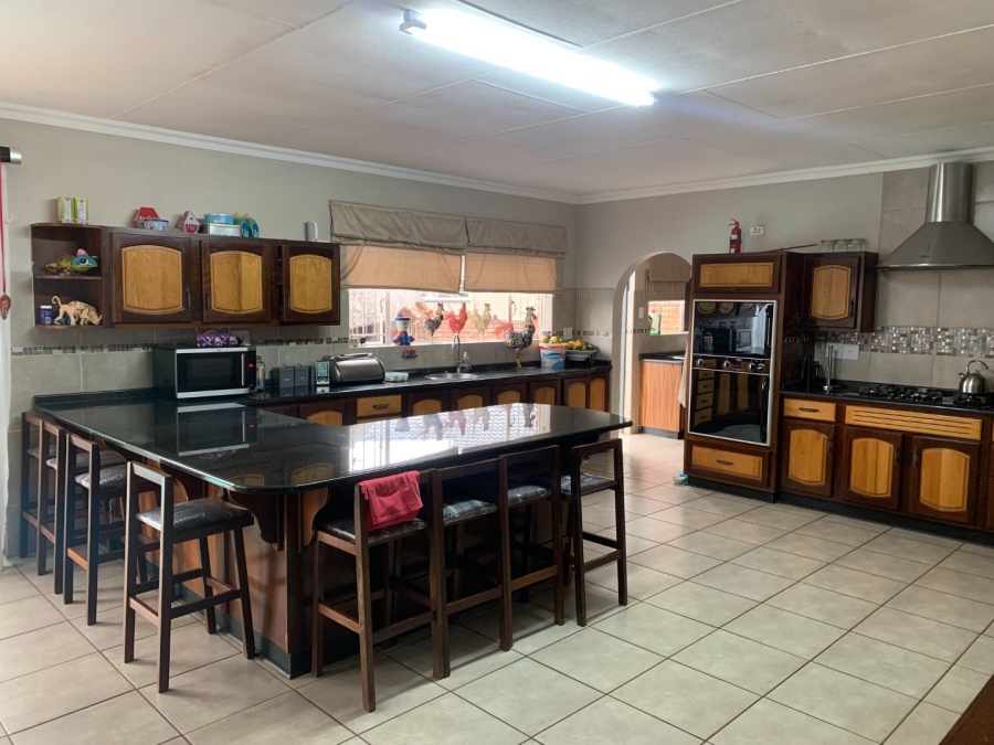 5 Bedroom Property for Sale in Aquapark Limpopo