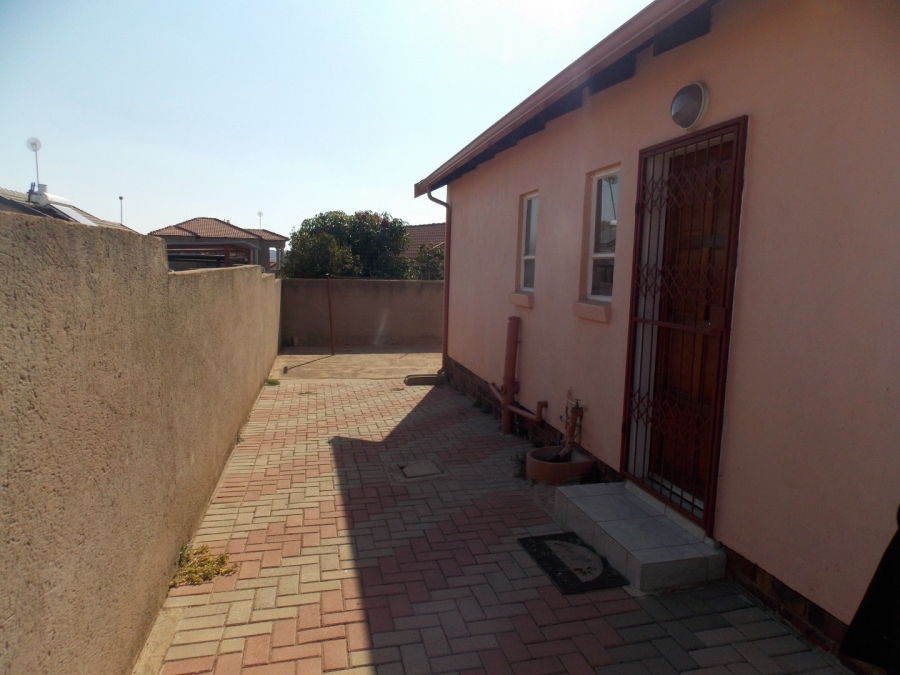 2 Bedroom Property for Sale in Southern Gateway Limpopo