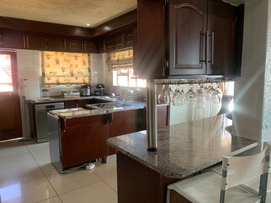 5 Bedroom Property for Sale in Golden Acres Estate Limpopo