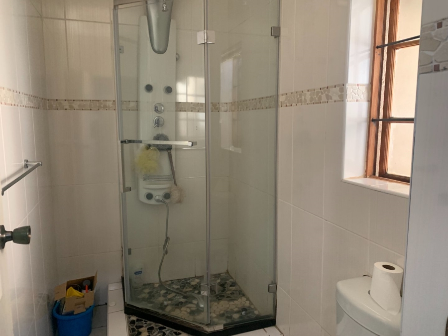 5 Bedroom Property for Sale in Golden Acres Estate Limpopo