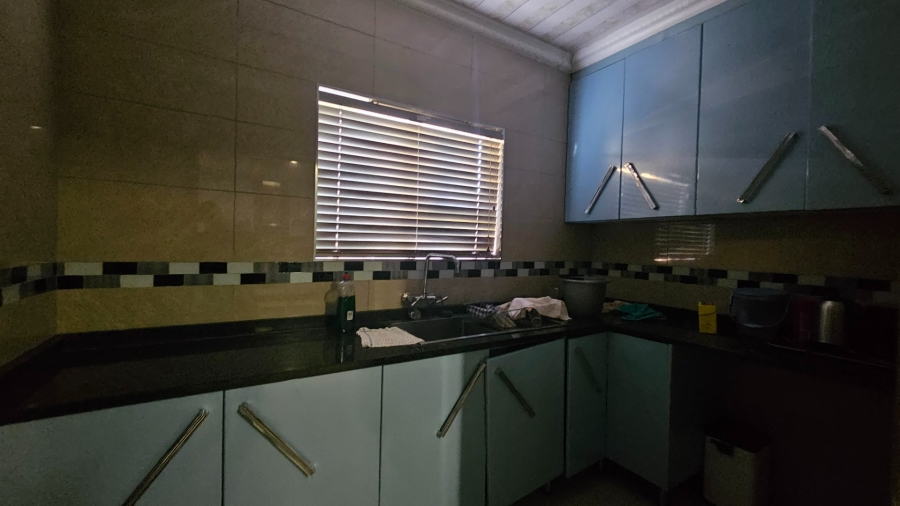 5 Bedroom Property for Sale in Woodhill Estate Limpopo