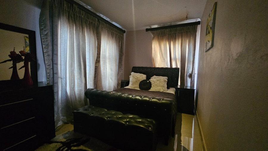 5 Bedroom Property for Sale in Woodhill Estate Limpopo