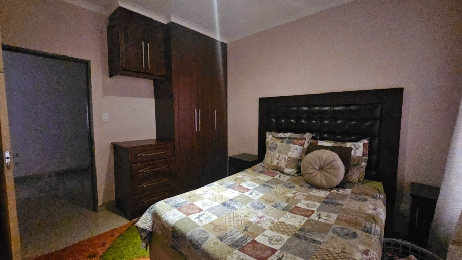5 Bedroom Property for Sale in Woodhill Estate Limpopo