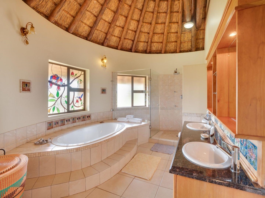 6 Bedroom Property for Sale in Zebula Golf Estate Limpopo