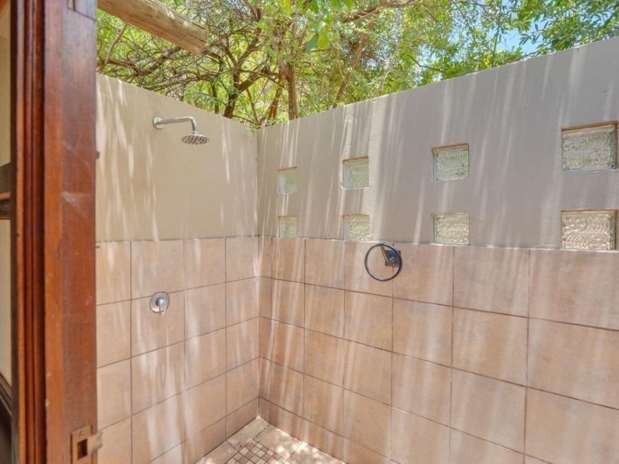 5 Bedroom Property for Sale in Zebula Golf Estate Limpopo