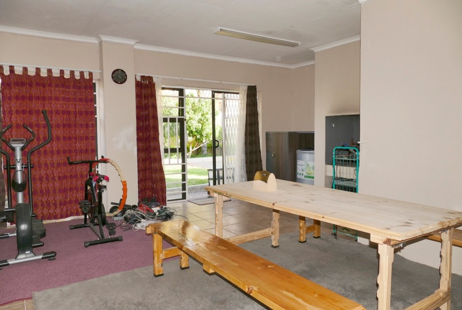 6 Bedroom Property for Sale in Bendor Limpopo