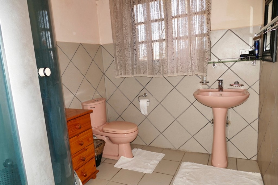 6 Bedroom Property for Sale in Bendor Limpopo