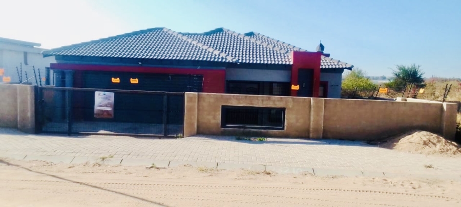 3 Bedroom Property for Sale in Mahlasedi Park Limpopo
