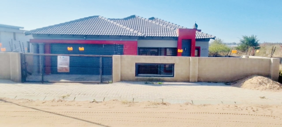3 Bedroom Property for Sale in Mahlasedi Park Limpopo