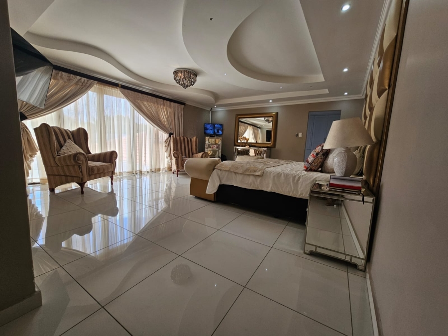 6 Bedroom Property for Sale in Bendor Limpopo