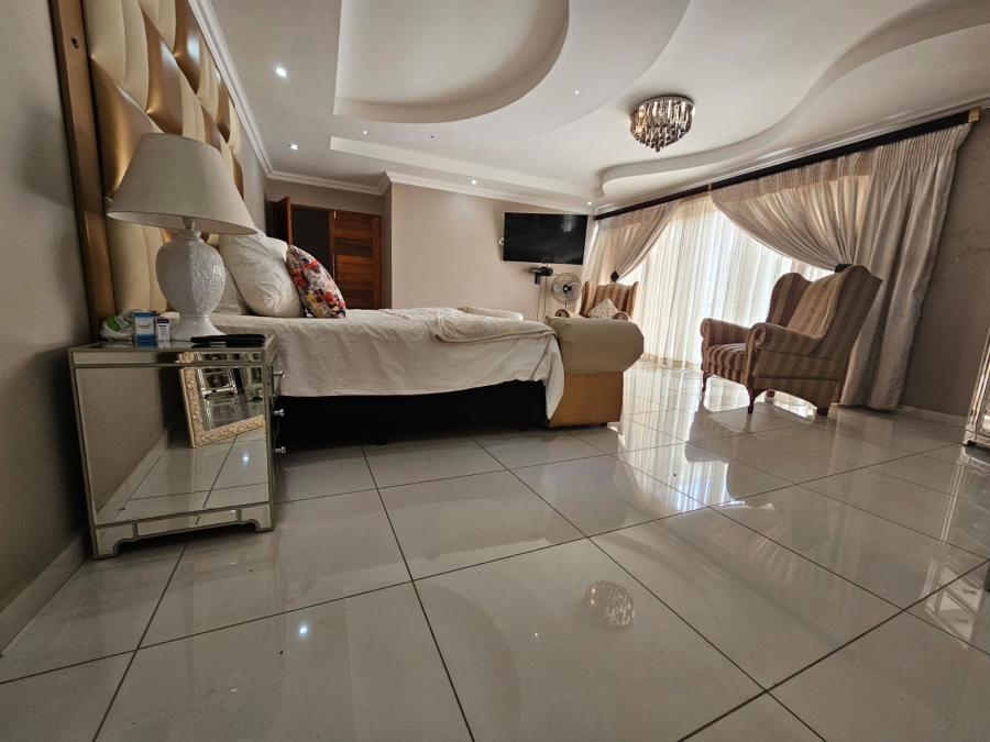 6 Bedroom Property for Sale in Bendor Limpopo