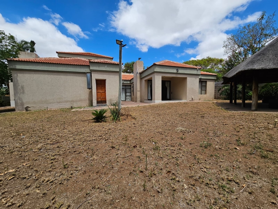 6 Bedroom Property for Sale in Bendor Limpopo