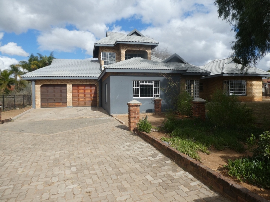 4 Bedroom Property for Sale in Gholfbaan Park Limpopo