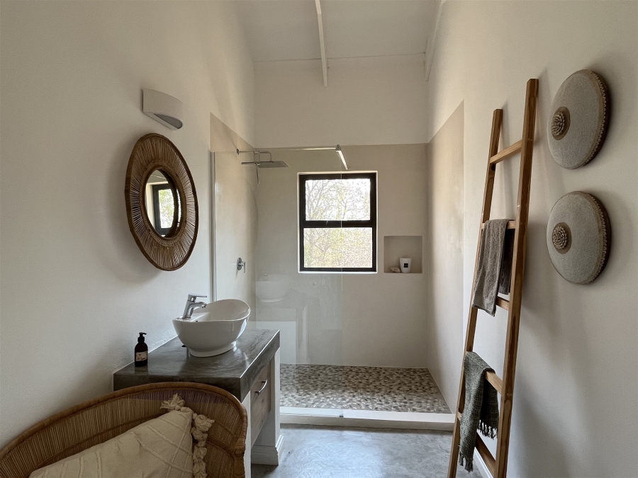 5 Bedroom Property for Sale in Moditlo Wildlife Estate Limpopo