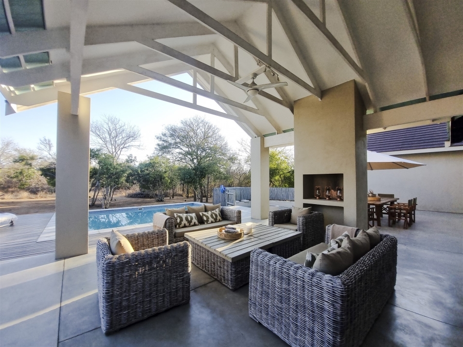 5 Bedroom Property for Sale in Moditlo Wildlife Estate Limpopo