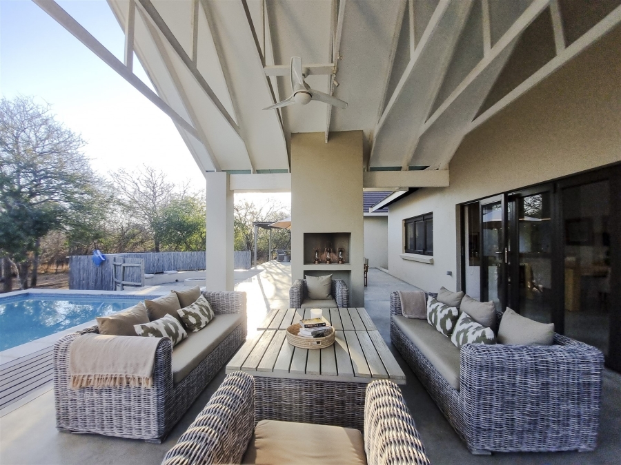 5 Bedroom Property for Sale in Moditlo Wildlife Estate Limpopo