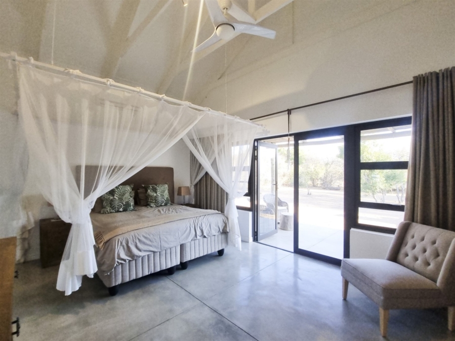 5 Bedroom Property for Sale in Moditlo Wildlife Estate Limpopo