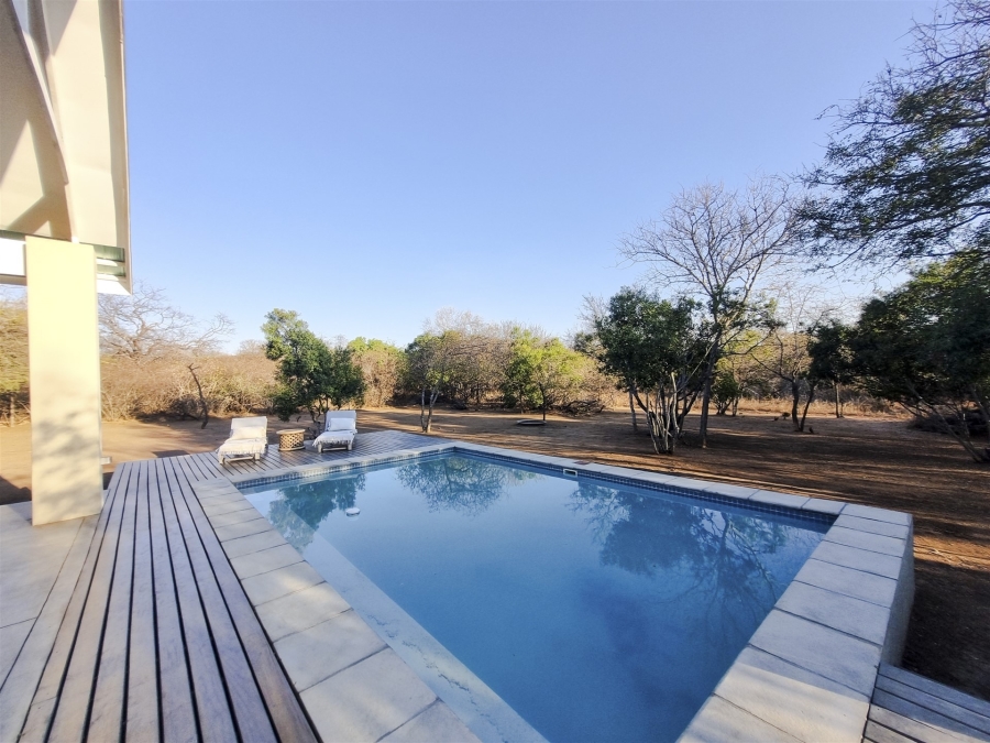 5 Bedroom Property for Sale in Moditlo Wildlife Estate Limpopo
