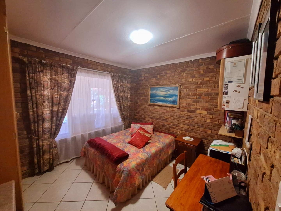 3 Bedroom Property for Sale in Leeupoort Limpopo