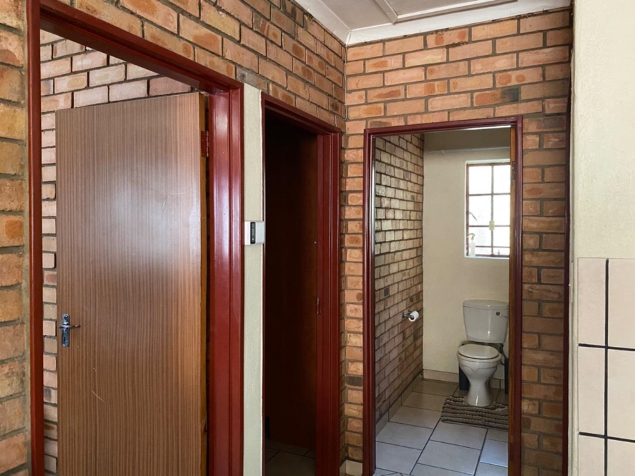 10 Bedroom Property for Sale in Steelpoort Limpopo