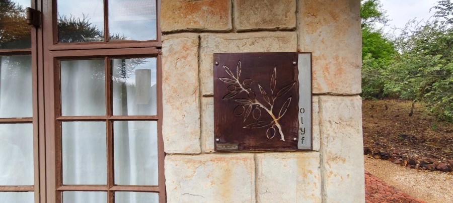 5 Bedroom Property for Sale in Koedoeskop Limpopo