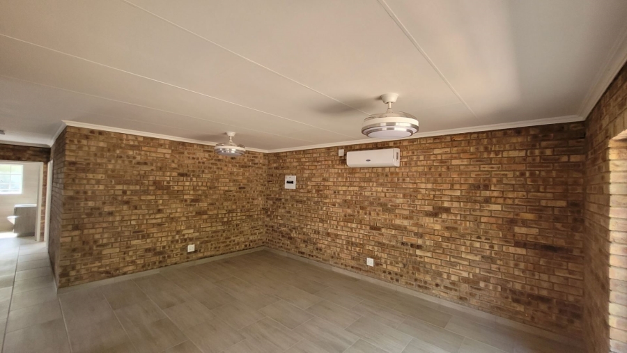 3 Bedroom Property for Sale in Leeupoort Limpopo