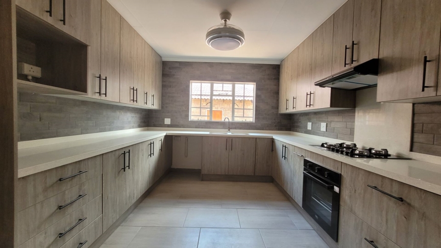 3 Bedroom Property for Sale in Leeupoort Limpopo