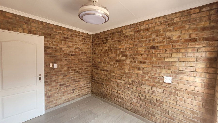 3 Bedroom Property for Sale in Leeupoort Limpopo