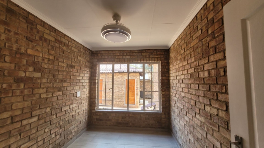 3 Bedroom Property for Sale in Leeupoort Limpopo