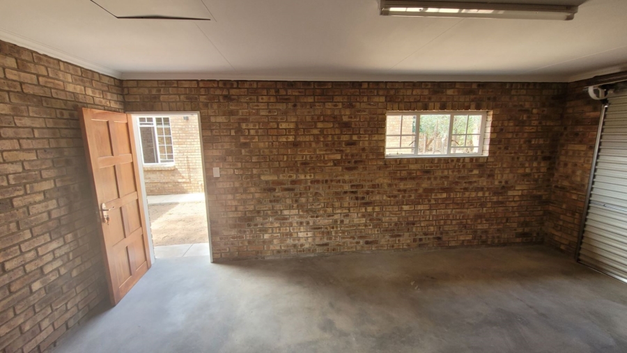 3 Bedroom Property for Sale in Leeupoort Limpopo