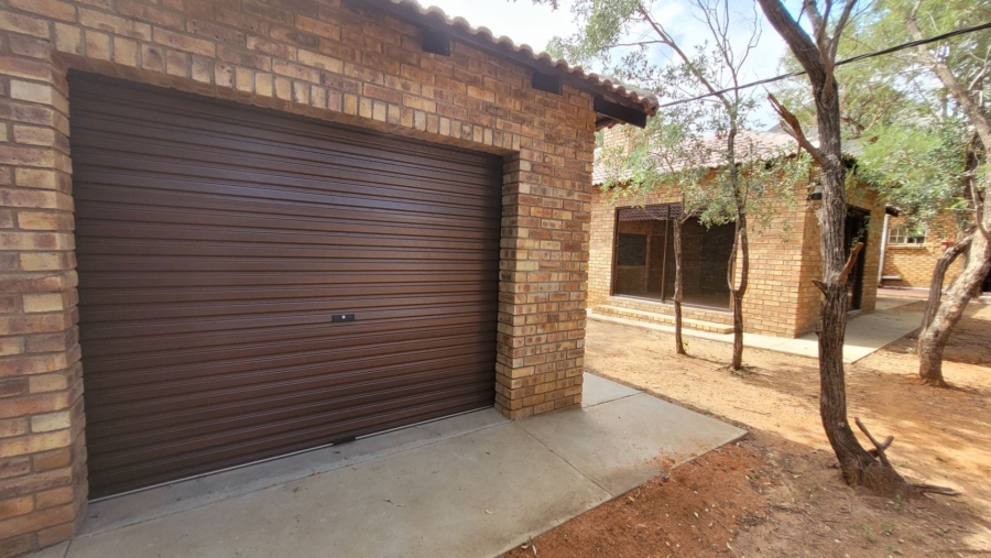 3 Bedroom Property for Sale in Leeupoort Limpopo
