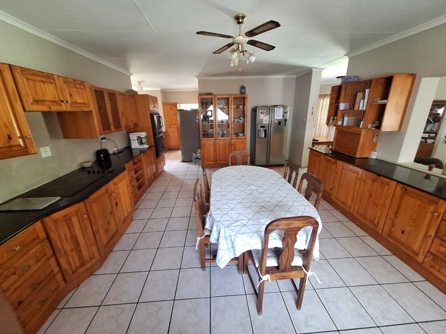 5 Bedroom Property for Sale in Koedoeskop Limpopo